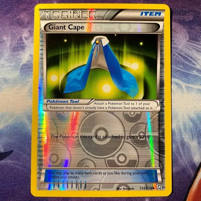 Giant Cape [Reverse Holo]