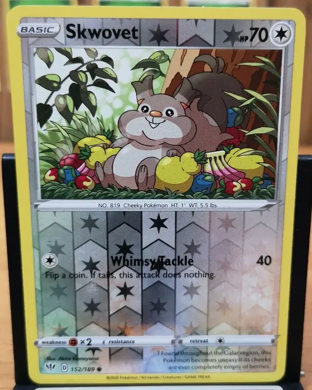 Skwovet [Reverse Holo]