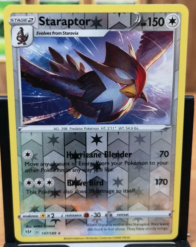 Staraptor [Reverse Holo]