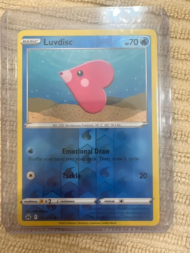 Luvdisc [Reverse Holo] - Pokemon Crown Zenith #35
