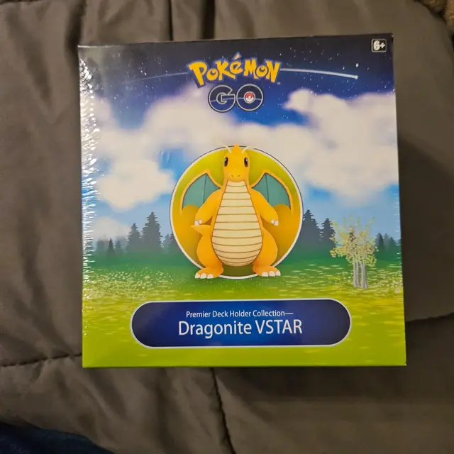 Dragonite VSTAR Premier Deck Holder Collection