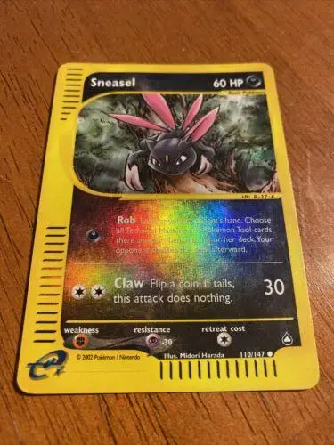 Sneasel [Reverse Holo]