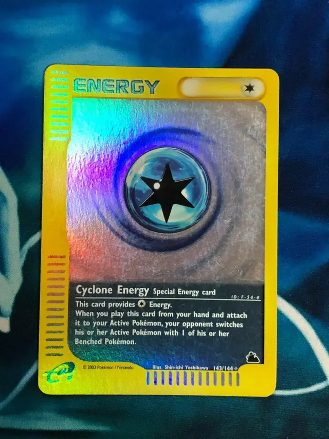 Cyclone Energy [Reverse Holo]