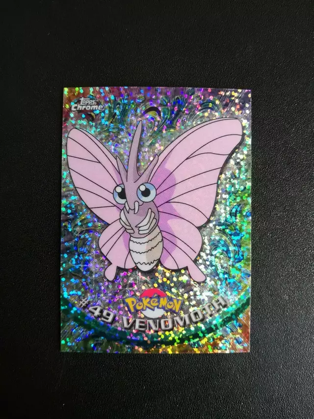 Venomoth [Sparkle] - Pokemon 2000 Topps Chrome #49