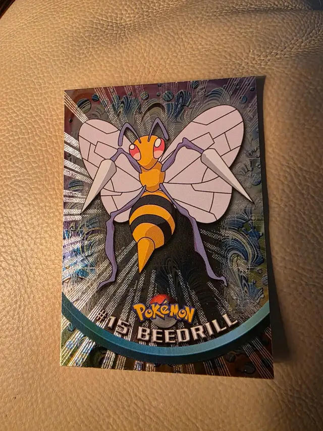 Beedrill [Holo] #15 - Pokemon 1999 Topps TV