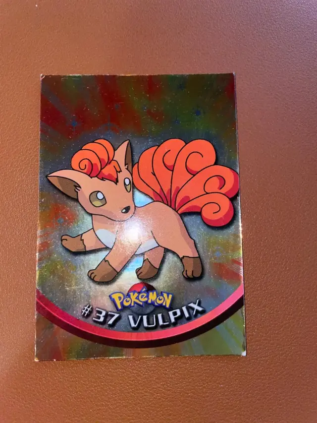 Vulpix #37 - Pokemon 2000 Topps TV