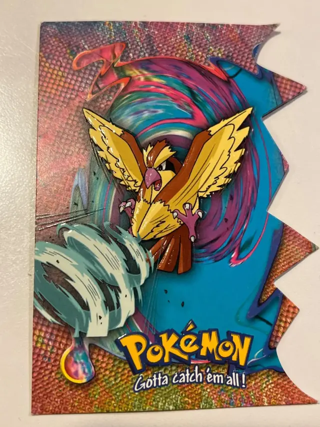 Pidgey #EV10 - Pokemon 2000 Topps TV Die Cut