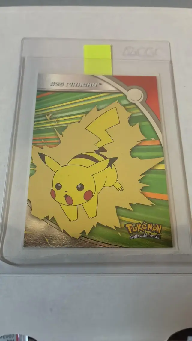 Pikachu [Foil] #HV6 - Pokemon 2000 Topps TV Heroes & Villians