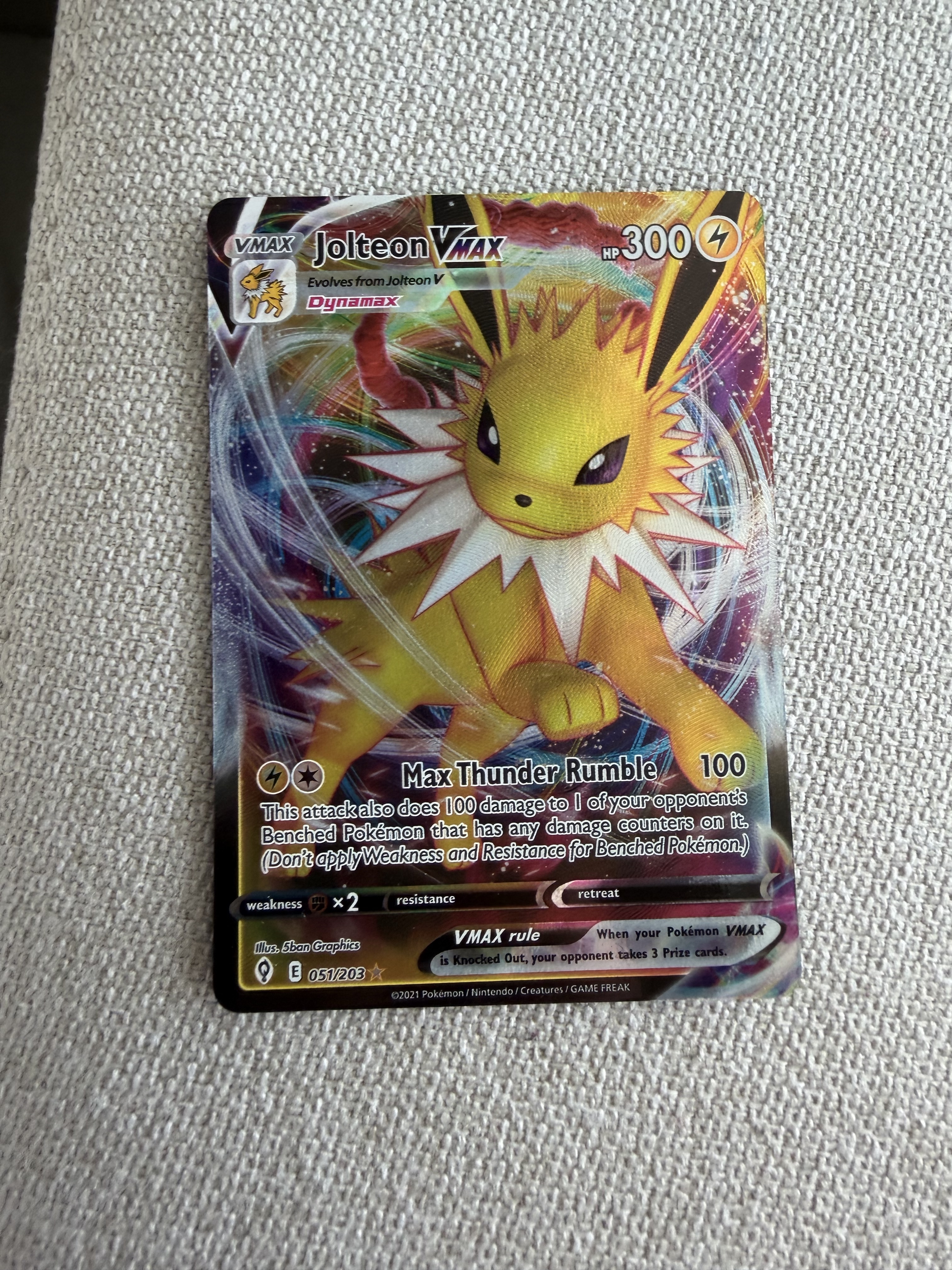 Jolteon VMAX - Pokemon Evolving Skies #51 Price & Value ($10.95)